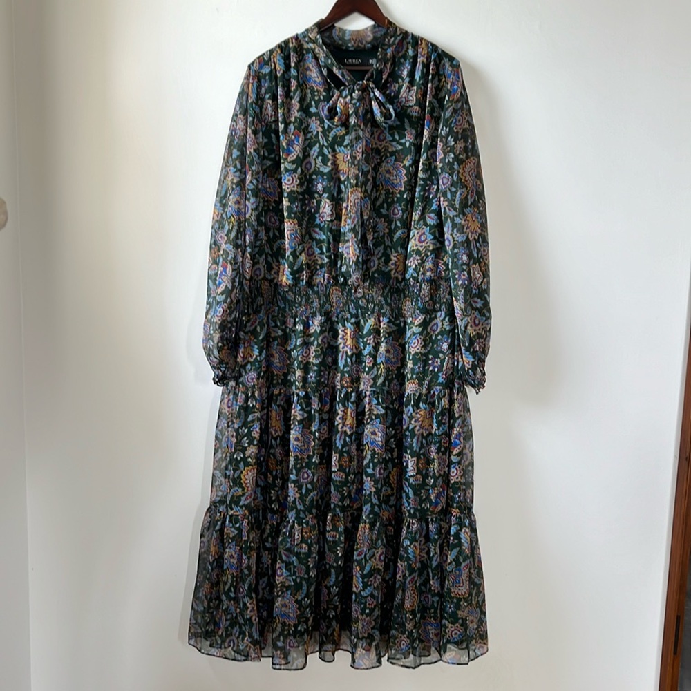 A-line dress with elastic waist
